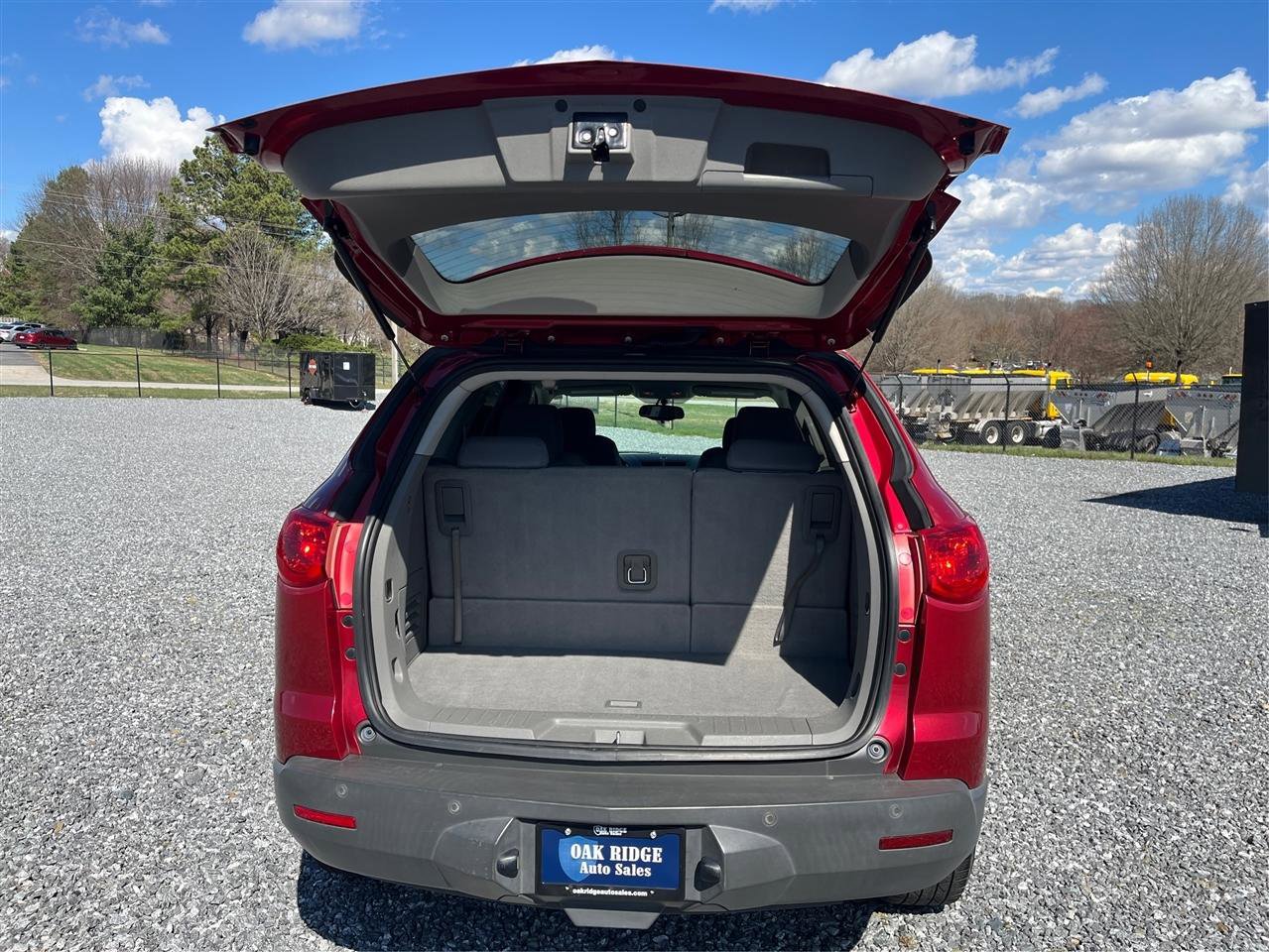 Used 2012 Chevrolet Traverse LT image 13