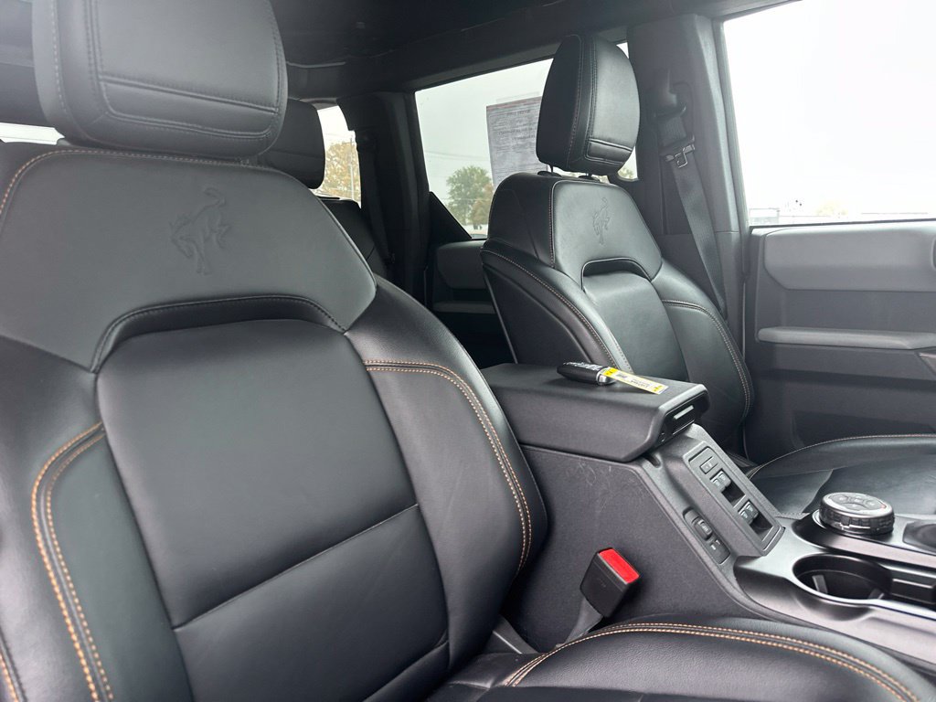 Certified 2023 Ford Bronco Badlands w/ Sasquatch Package AWD/4WD image 37