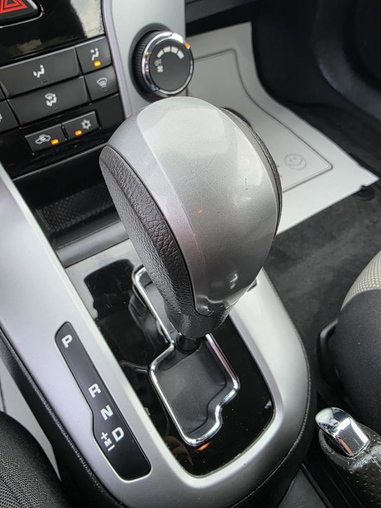 Used 2012 Chevrolet Cruze LS FWD image 30