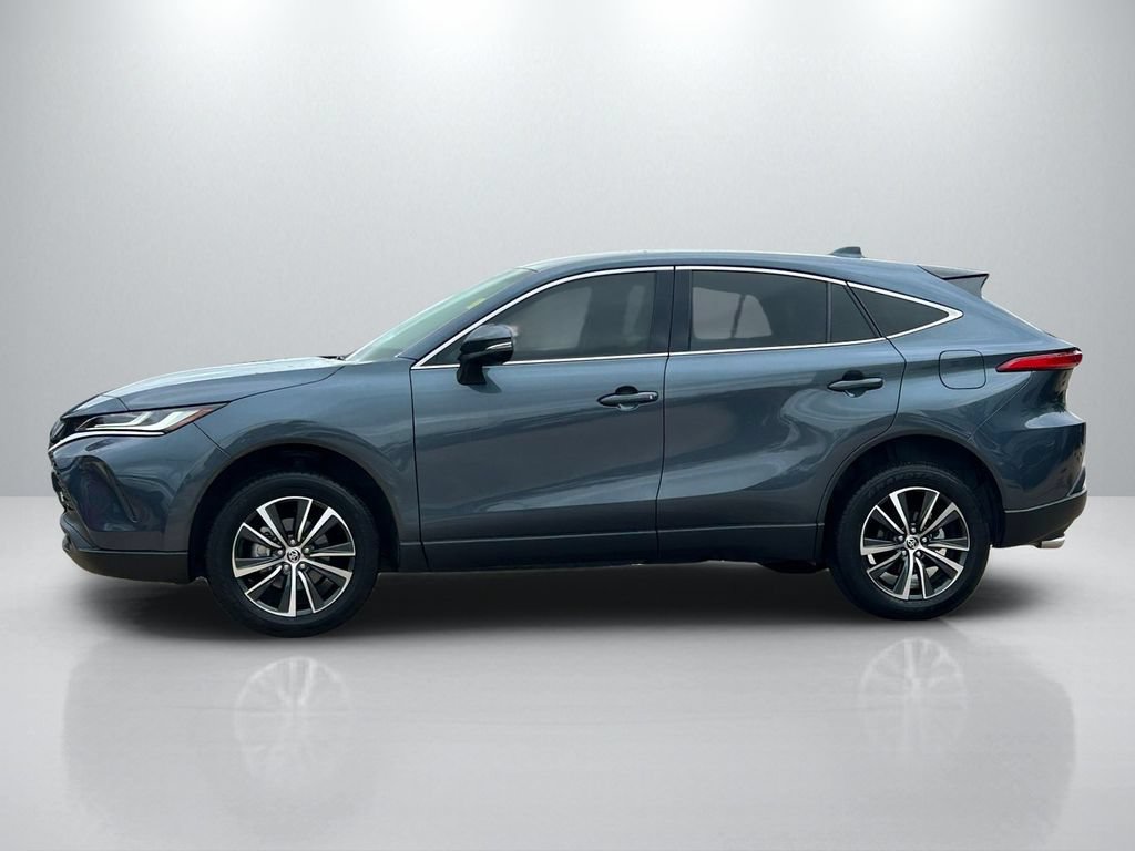 Used 2023 Toyota Venza LE AWD/4WD image 8