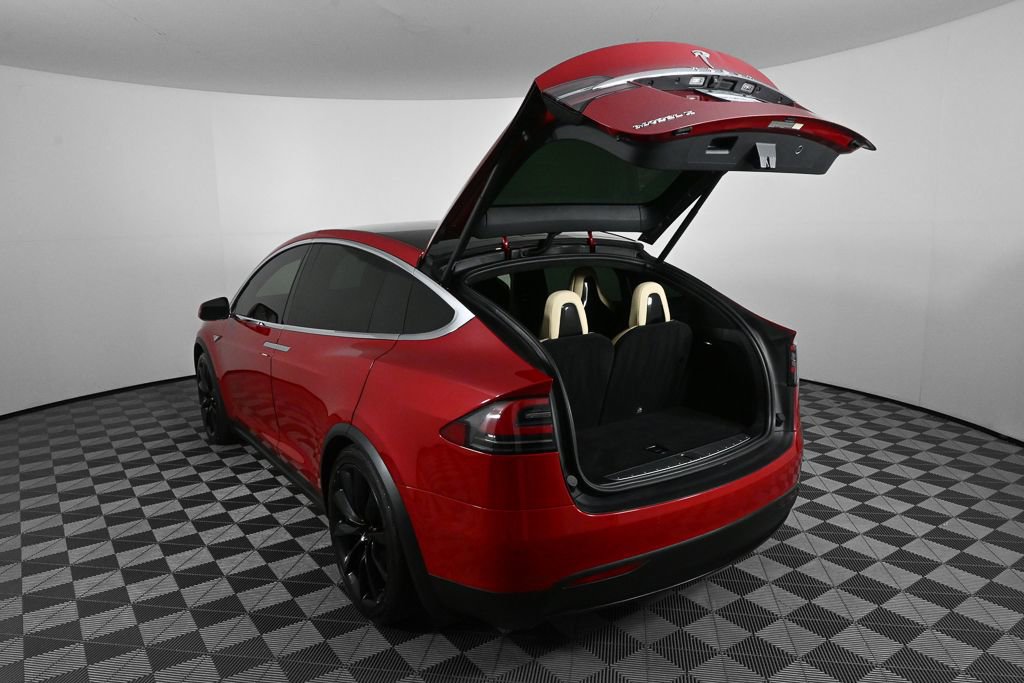Used 2016 Tesla Model X Performance AWD/4WD image 29