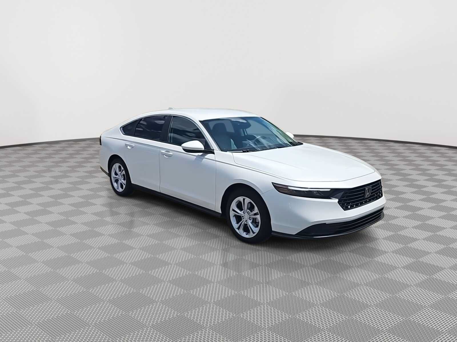 Certified 2025 Honda Accord LX image 2