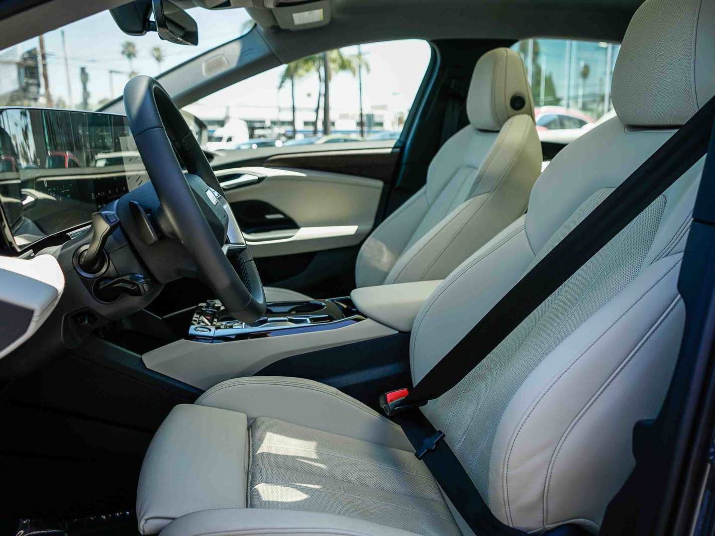 Used 2025 Audi A6 e-tron Prestige w/ Beige Warm Weather Package image 17