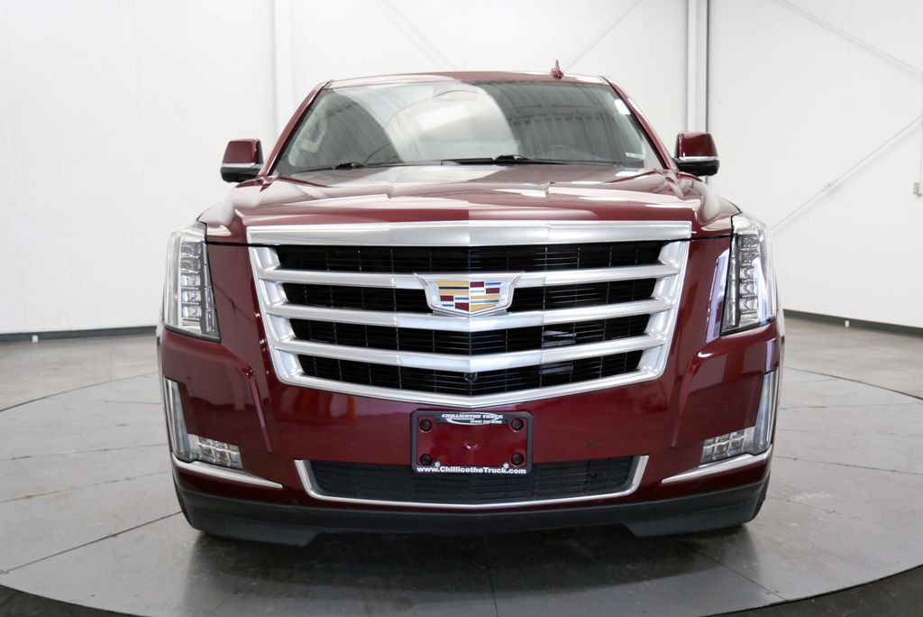 Used 2020 Cadillac Escalade Luxury AWD/4WD image 2