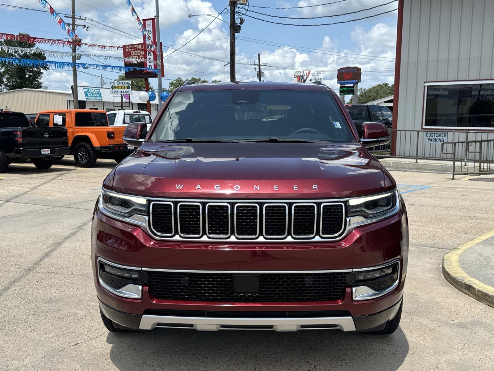 Used 2022 Jeep Wagoneer Series II RWD image 2