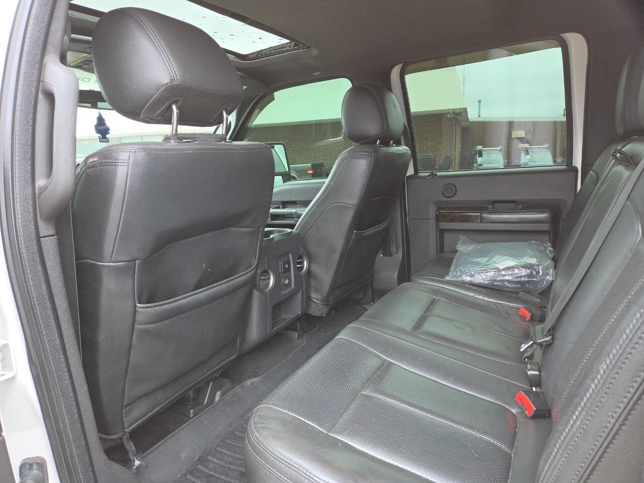 Used 2015 Ford F350 Platinum image 26