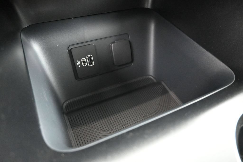New 2026 Ford Explorer Active RWD image 17