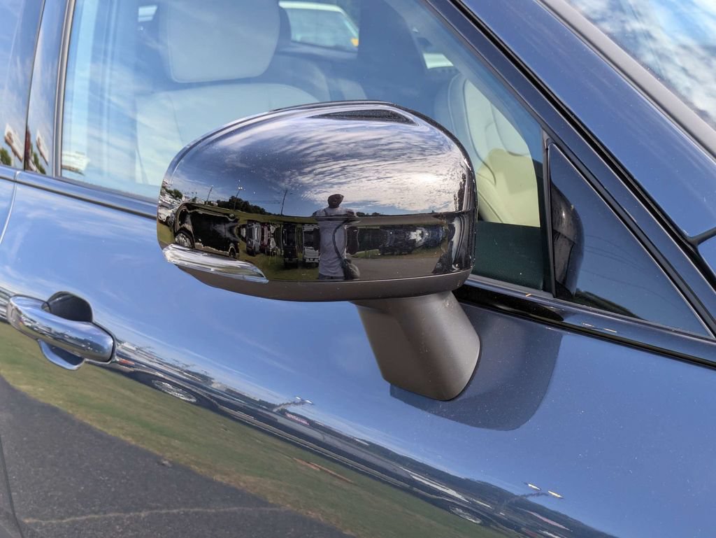 Certified 2026 Volvo XC60 B5 Core AWD/4WD image 12