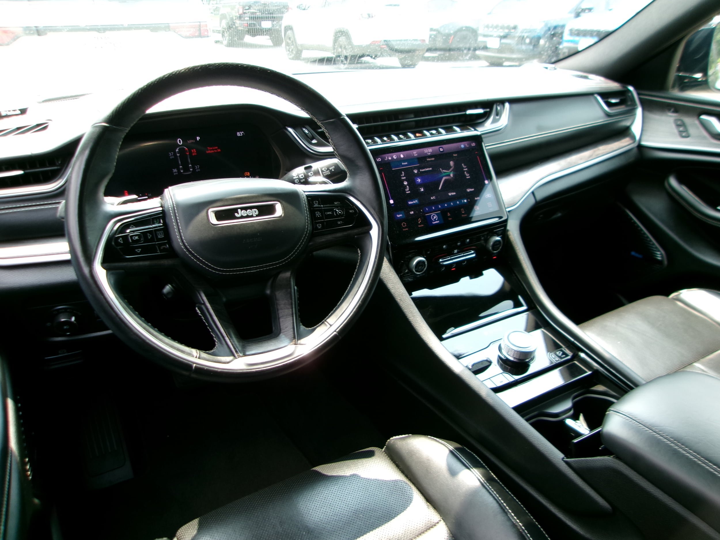 Used 2021 Jeep Grand Cherokee L Overland AWD/4WD image 8