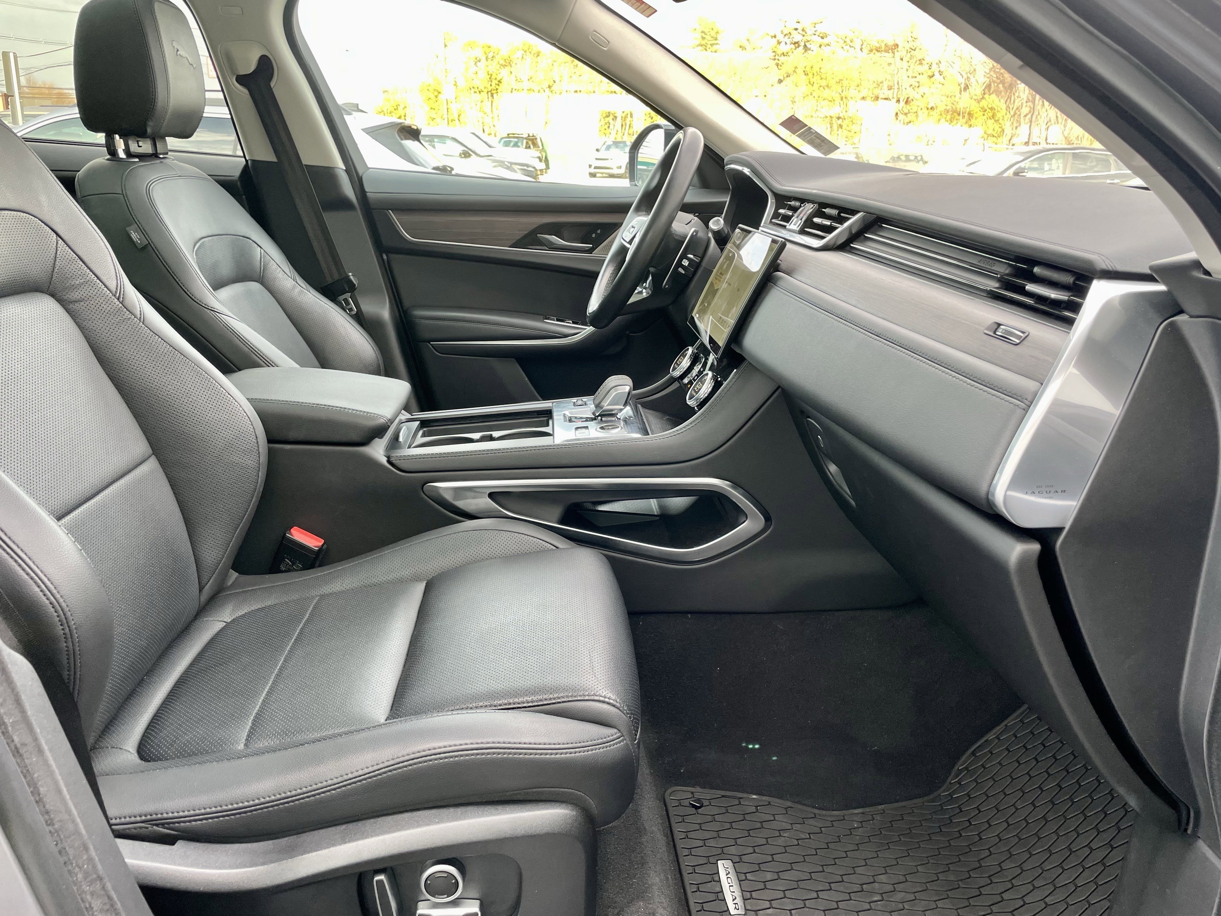 Used 2021 Jaguar F-PACE S image 15