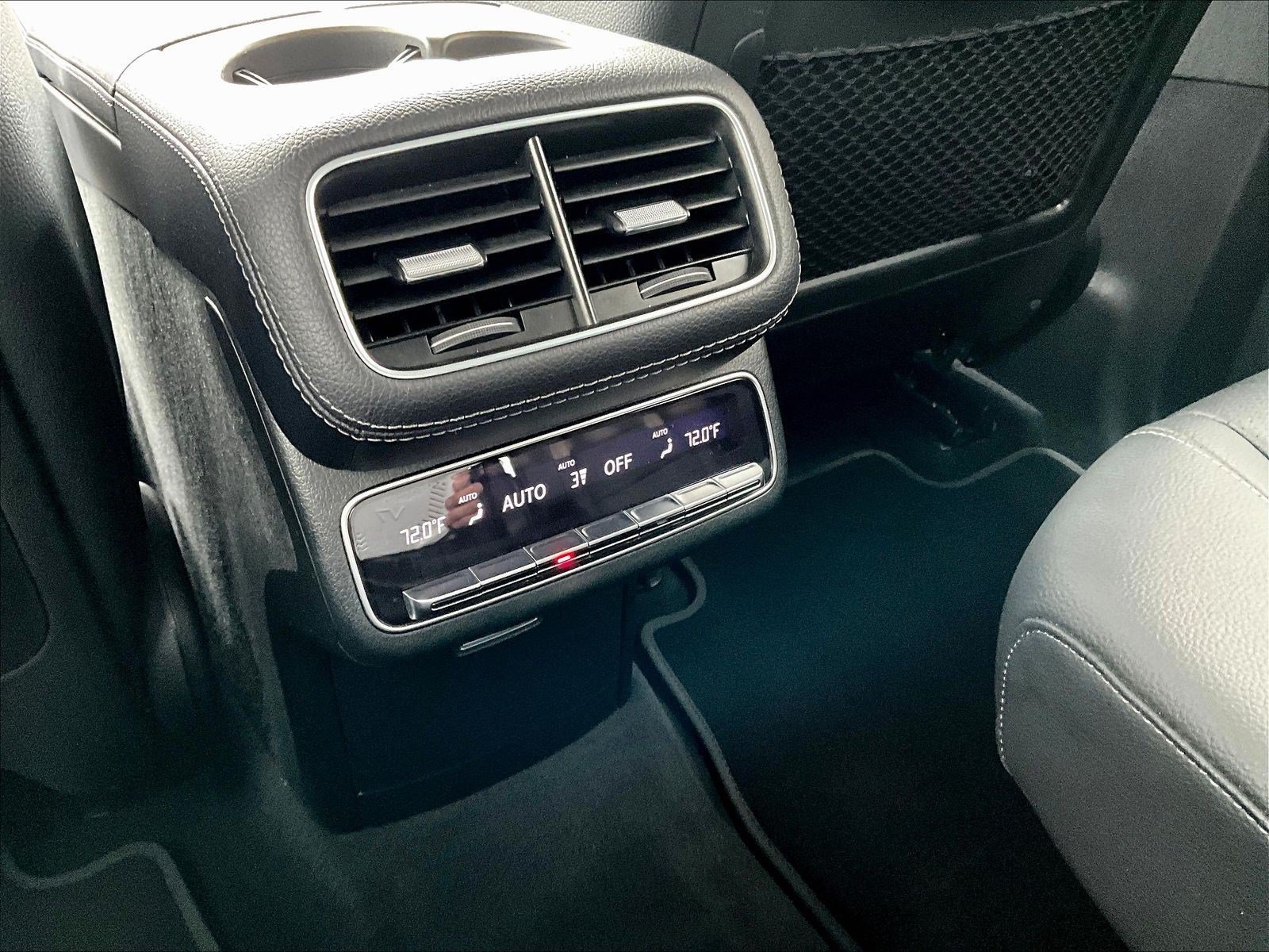 Used 2025 Mercedes-Benz GLS 450 4MATIC image 9