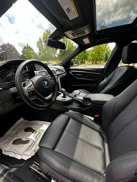 Used 2018 BMW 328d Sedan w/ Premium Package RWD image 13