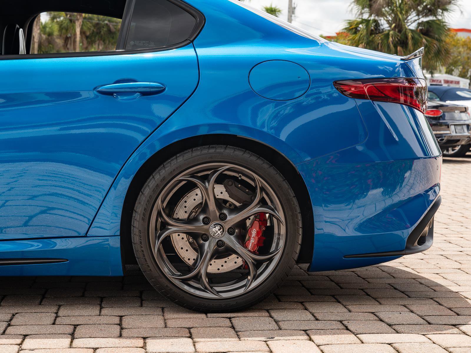 Used 2023 Alfa Romeo Giulia Quadrifoglio image 43