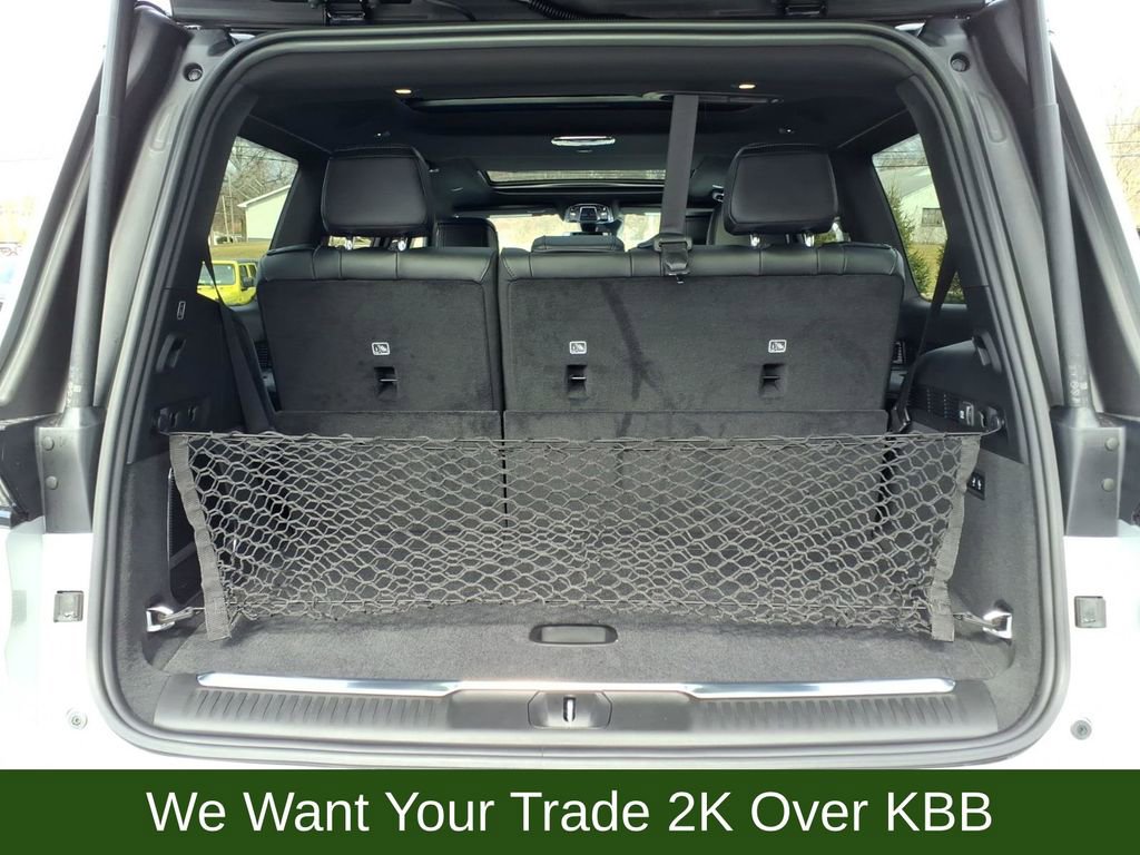 New 2026 Jeep Grand Wagoneer Summit image 13