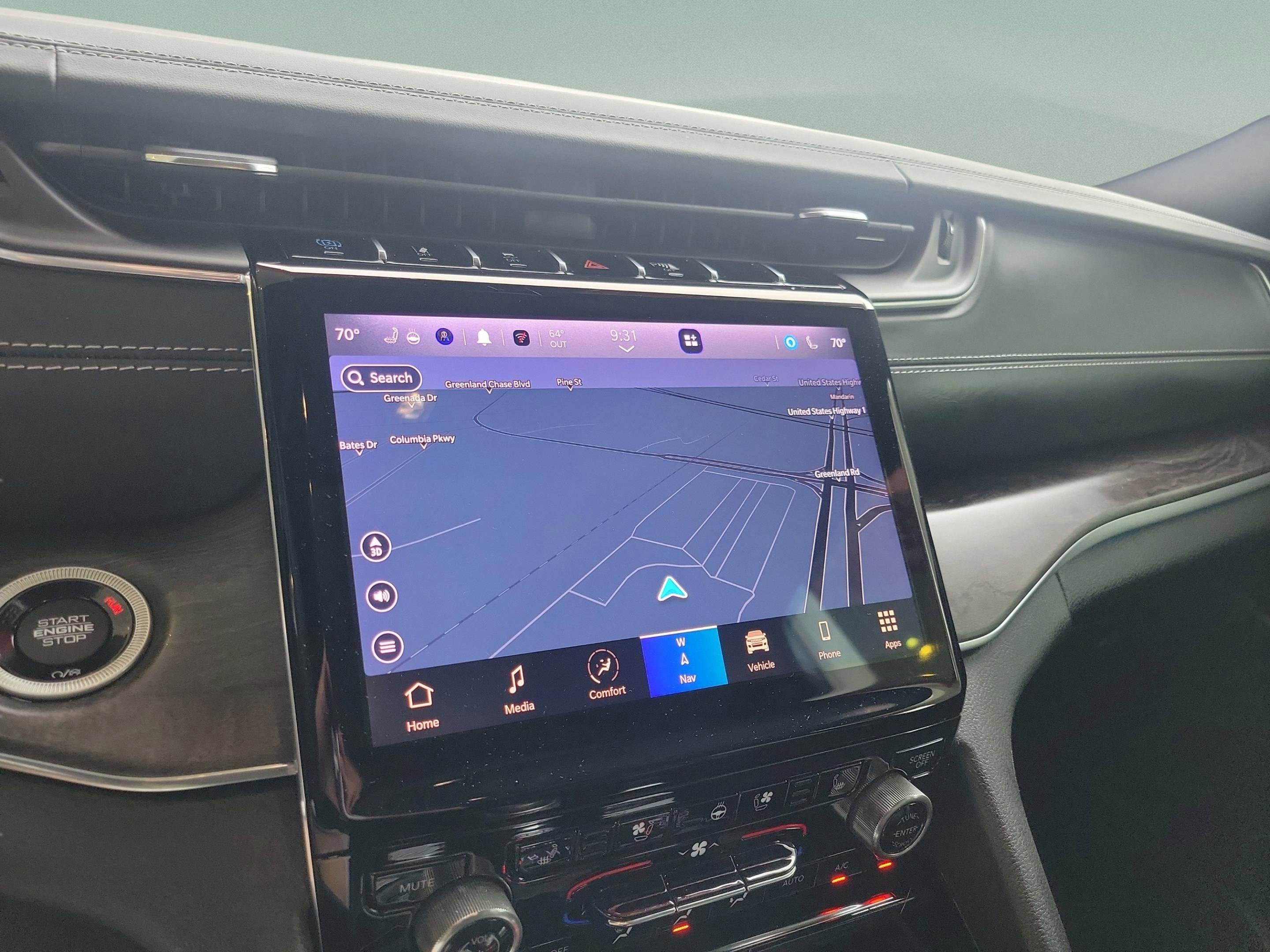 Used 2022 Jeep Grand Cherokee Overland w/ Luxury Tech Group IV image 19