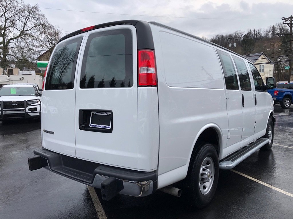Used 2024 Chevrolet Express 2500 w/ Driver Convenience Package image 5