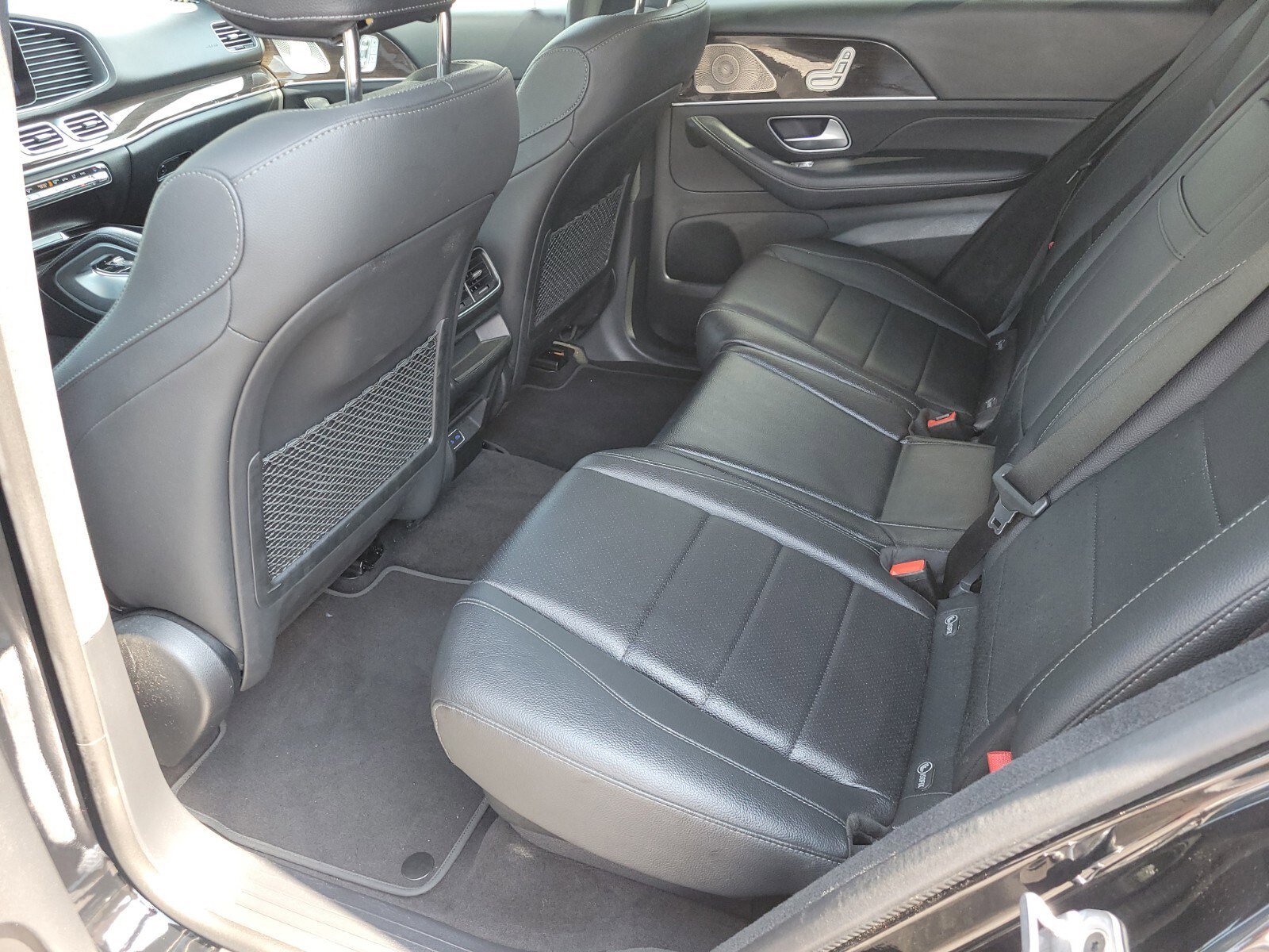 Used 2024 Mercedes-Benz GLE 350 4MATIC w/ 3rd Row Seat Package image 16