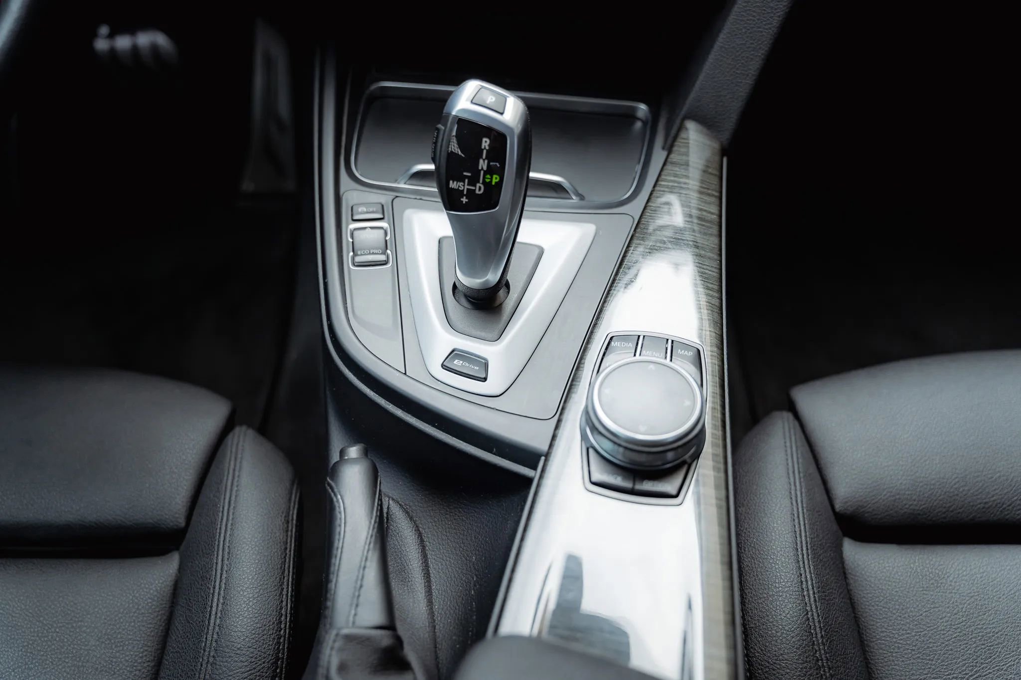 Used 2018 BMW 330e 330e iPerformance Sedan 4D image 33