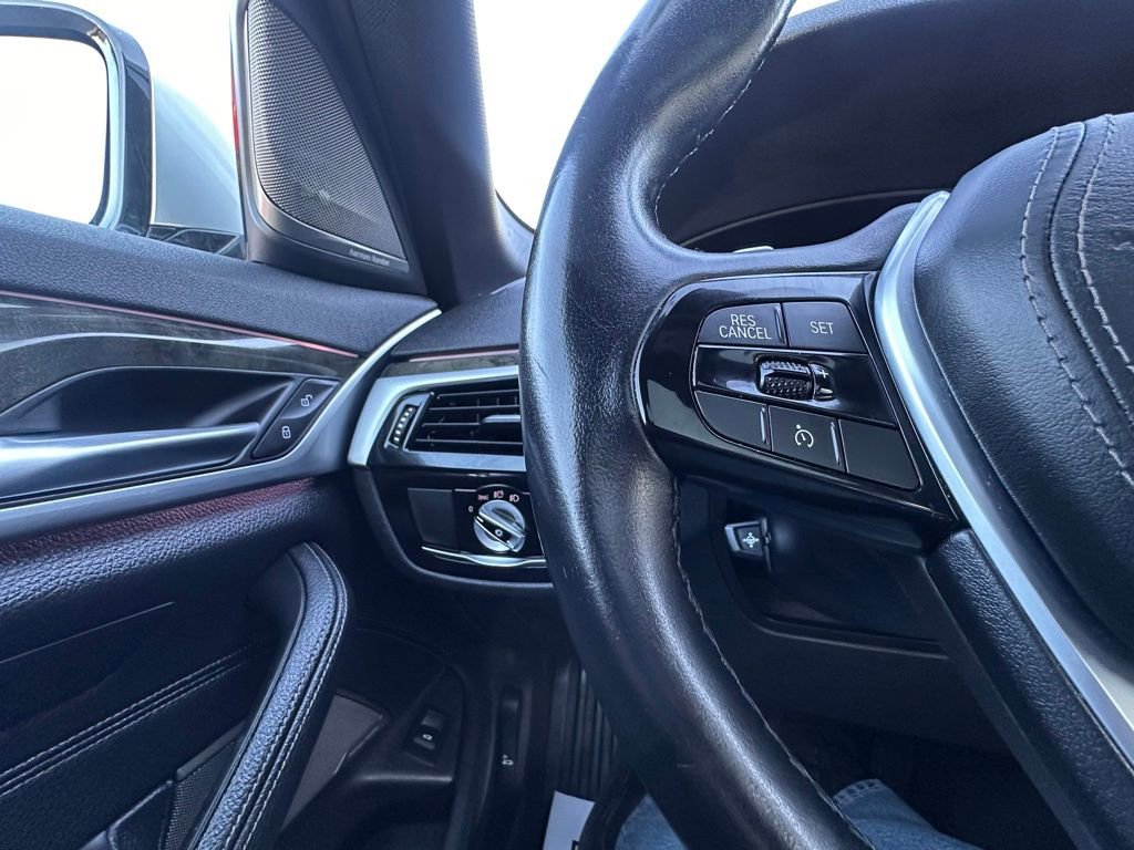 Used 2020 BMW 530i xDrive w/ Premium Package image 35