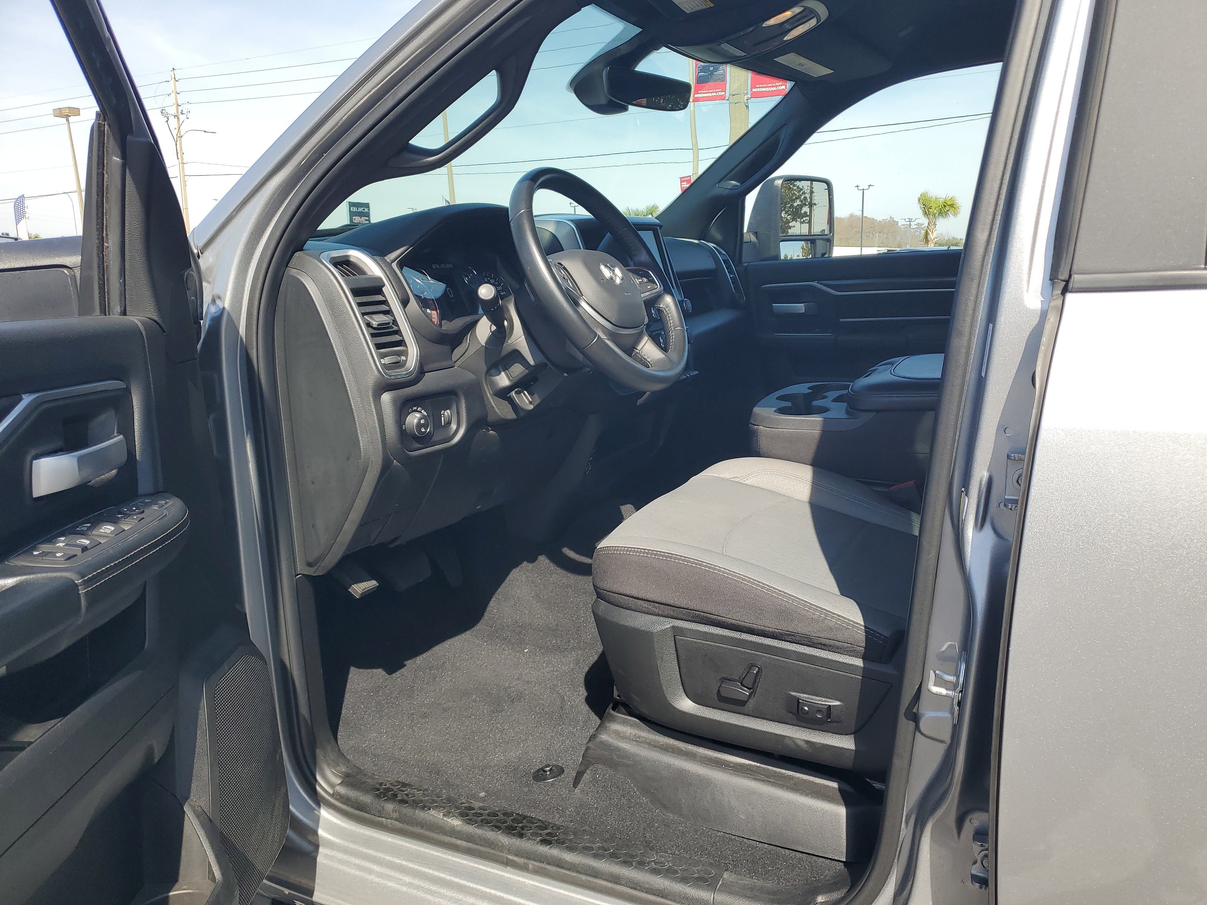 Used 2024 RAM 2500 Big Horn image 10