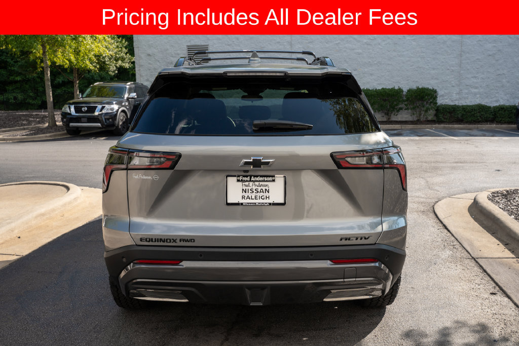 Used 2026 Chevrolet Equinox ACTIV w/ Convenience Package III AWD/4WD image 4