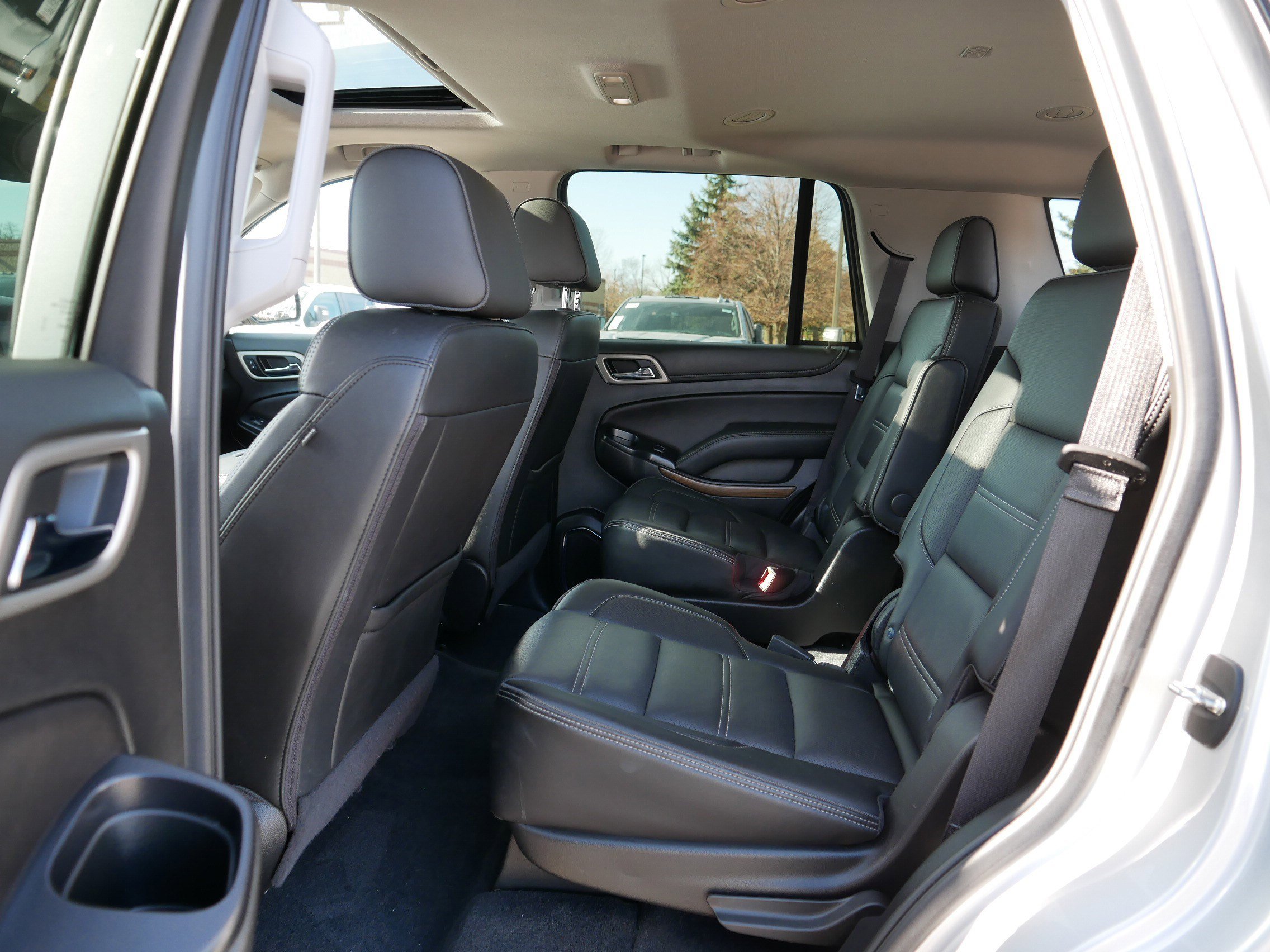 Used 2020 GMC Yukon Denali w/ Denali Premium Package image 36