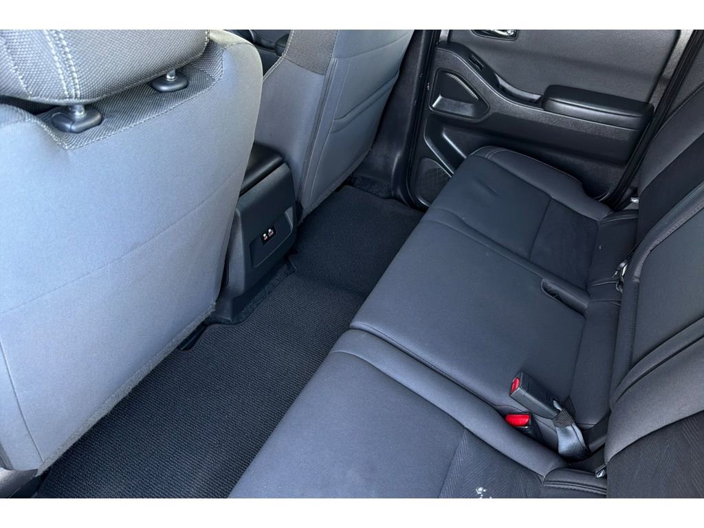 Used 2024 Nissan Frontier SV w/ Technology Package AWD/4WD image 13