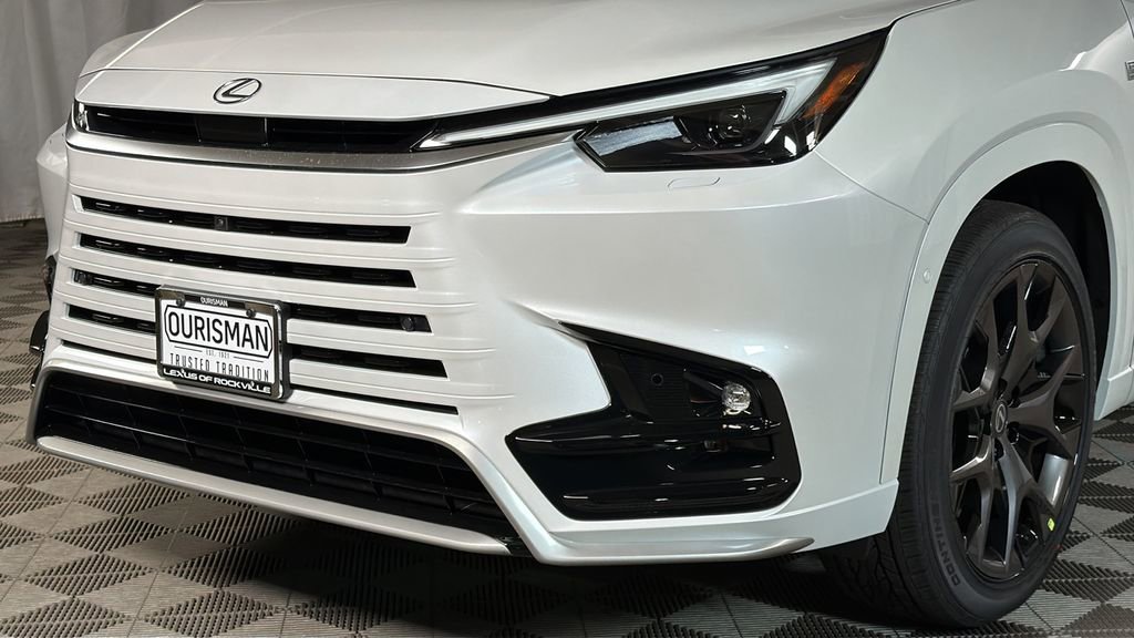 New 2026 Lexus TX 500h AWD w/ Technology Package image 4