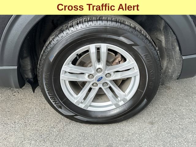 Used 2023 Ford Explorer XLT w/ Equipment Group 202A image 9