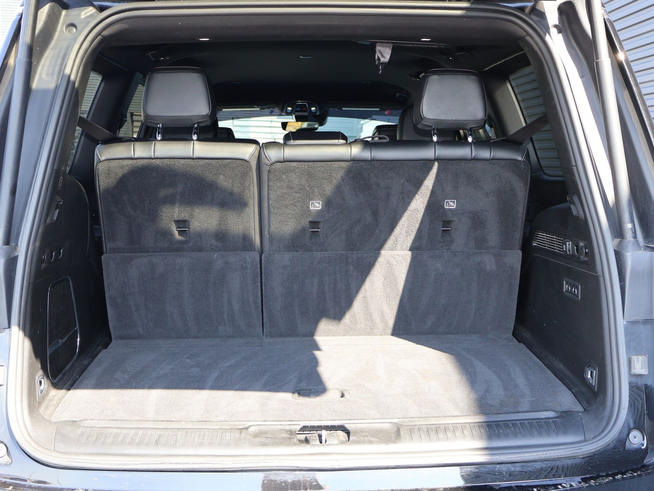 Used 2022 Jeep Wagoneer Series III w/ Flexible Seating Group AWD/4WD image 26