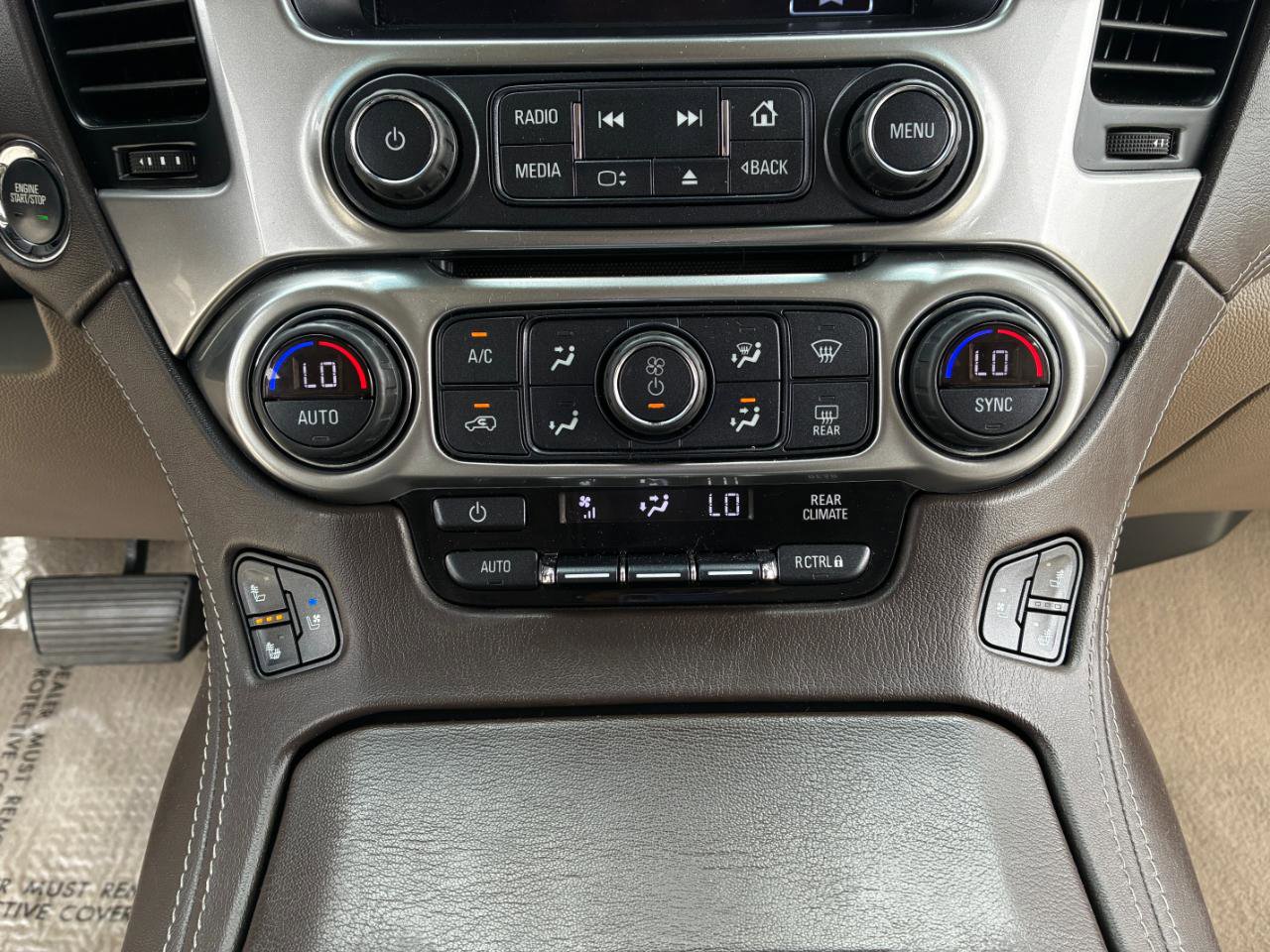 Used 2020 Chevrolet Suburban Premier RWD image 25