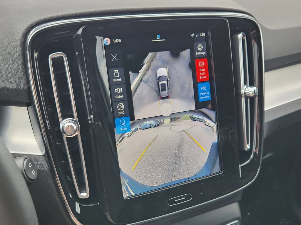 New 2026 Volvo XC40 B5 Ultra w/ Climate Package AWD/4WD image 9