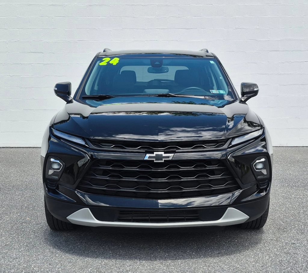 Used 2024 Chevrolet Blazer LT w/ LPO, Black Grille Bar Package AWD/4WD image 12