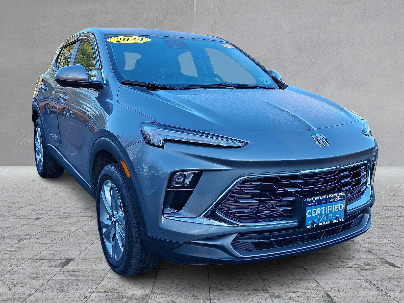 Certified 2024 Buick Encore GX Preferred w/ Comfort Package image 2