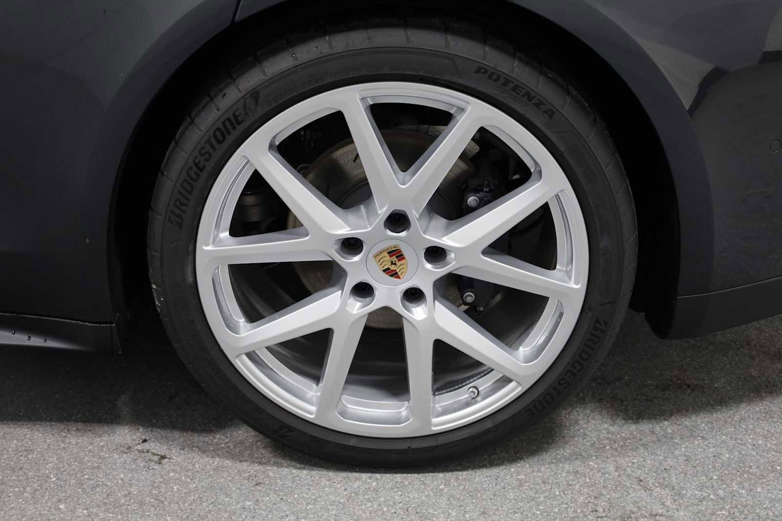 New 2025 Porsche Panamera 4 image 37