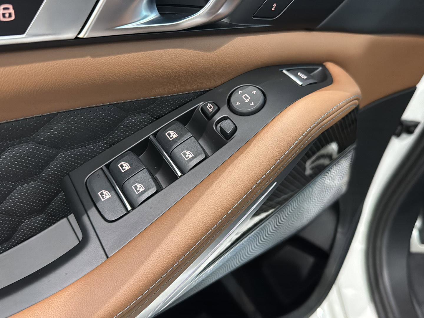 New 2026 BMW X5 M Competition w/ Executive Package image 26