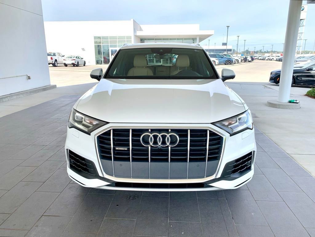 Used 2020 Audi Q7 3.0T Premium Plus image 2