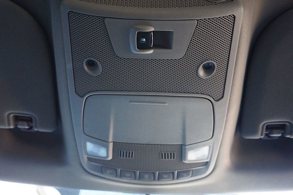 Used 2018 Ford F150 Lariat image 39