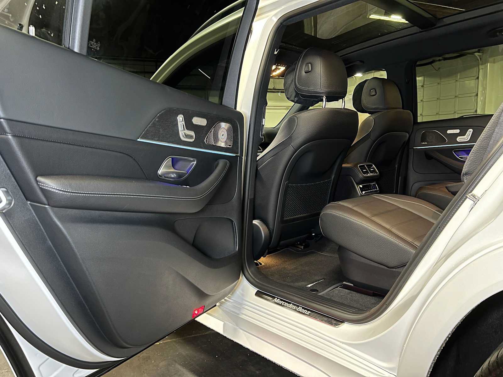 New 2026 Mercedes-Benz GLS 450 4MATIC image 18