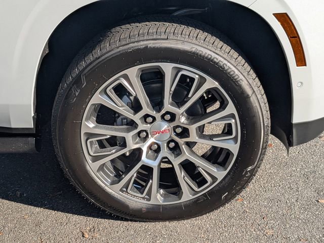 New 2026 GMC Yukon XL Denali w/ Denali Reserve Package image 12