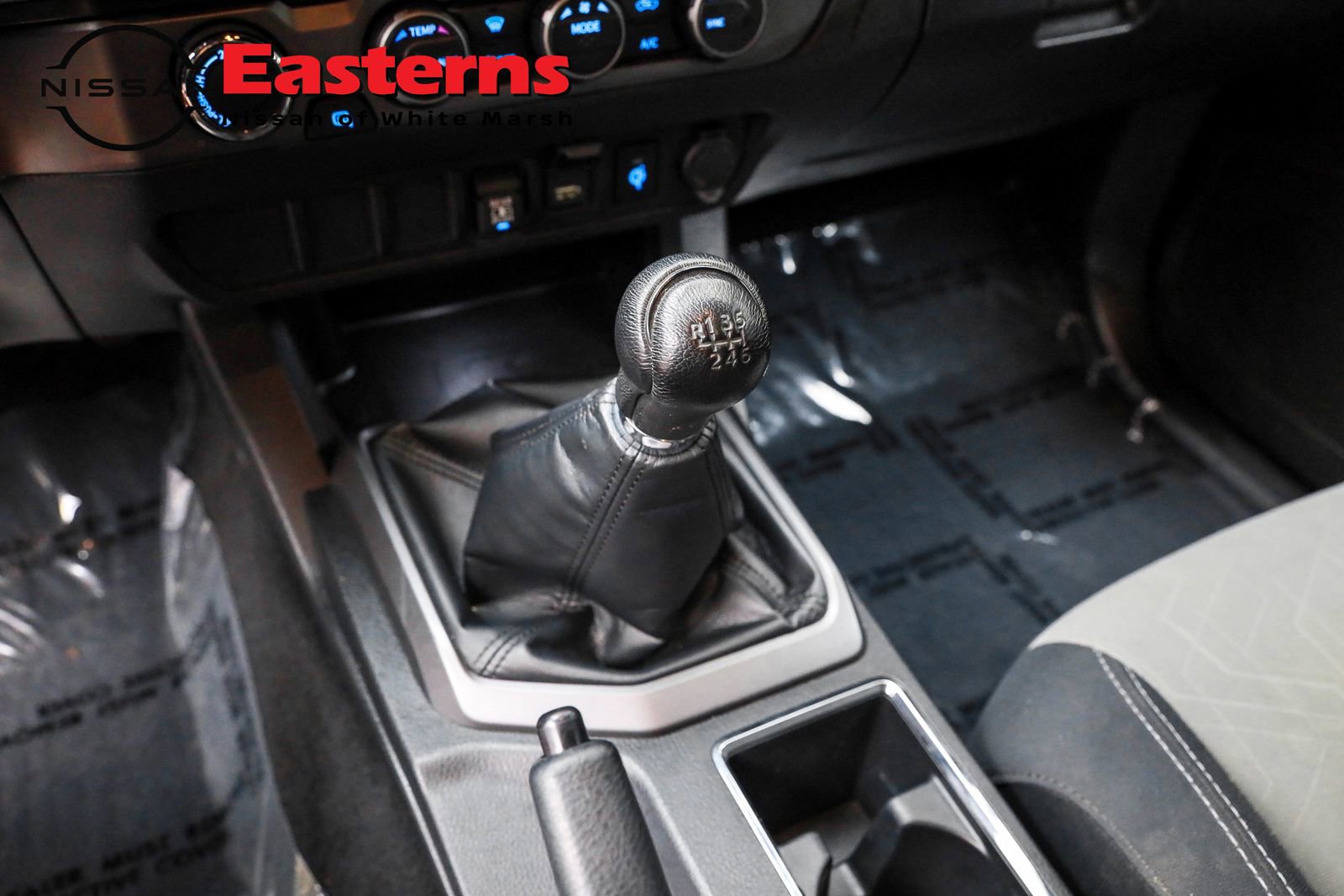 Used 2022 Toyota Tacoma TRD Off-Road w/ Black Out Package (TMS) image 16