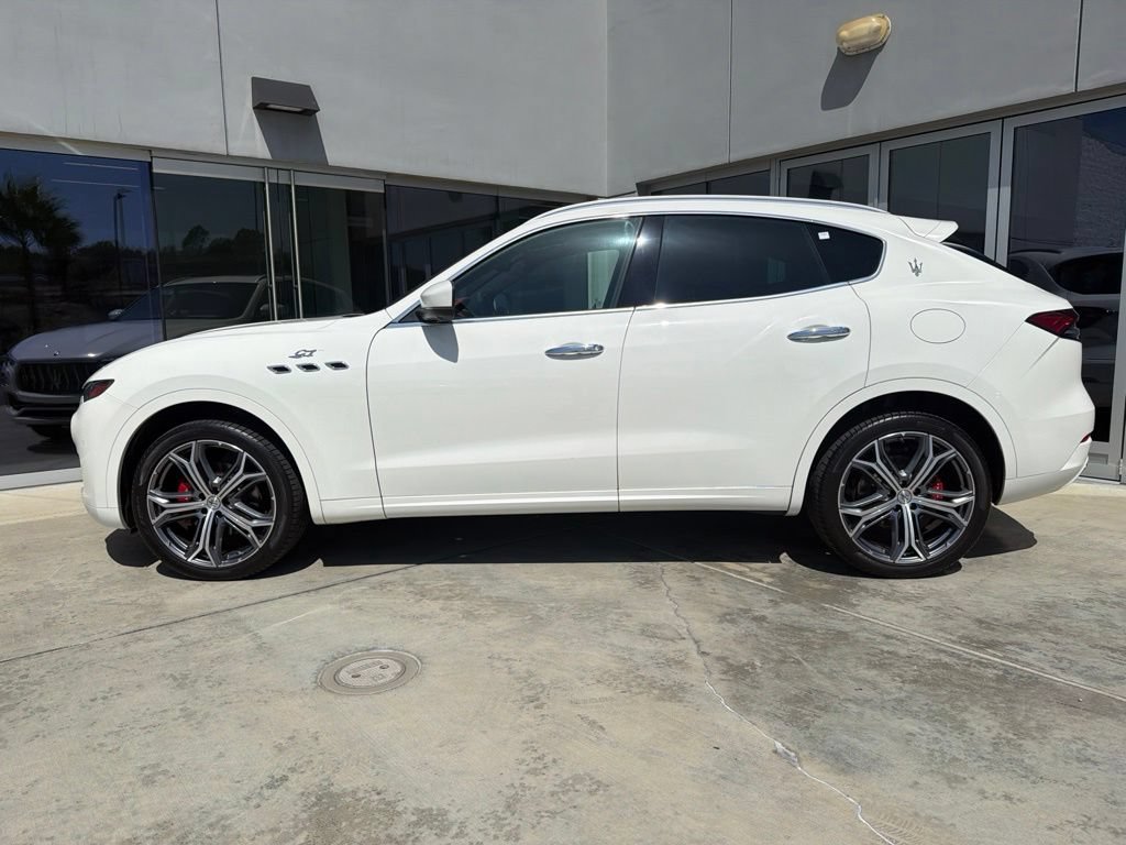 Certified 2023 Maserati Levante GT AWD/4WD image 5