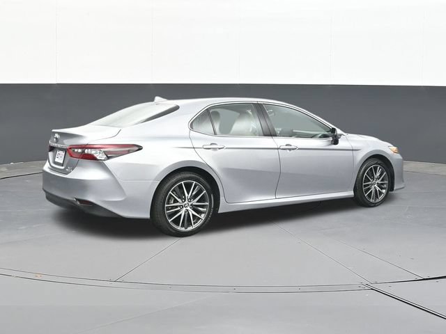 Used 2024 Toyota Camry XLE FWD image 16