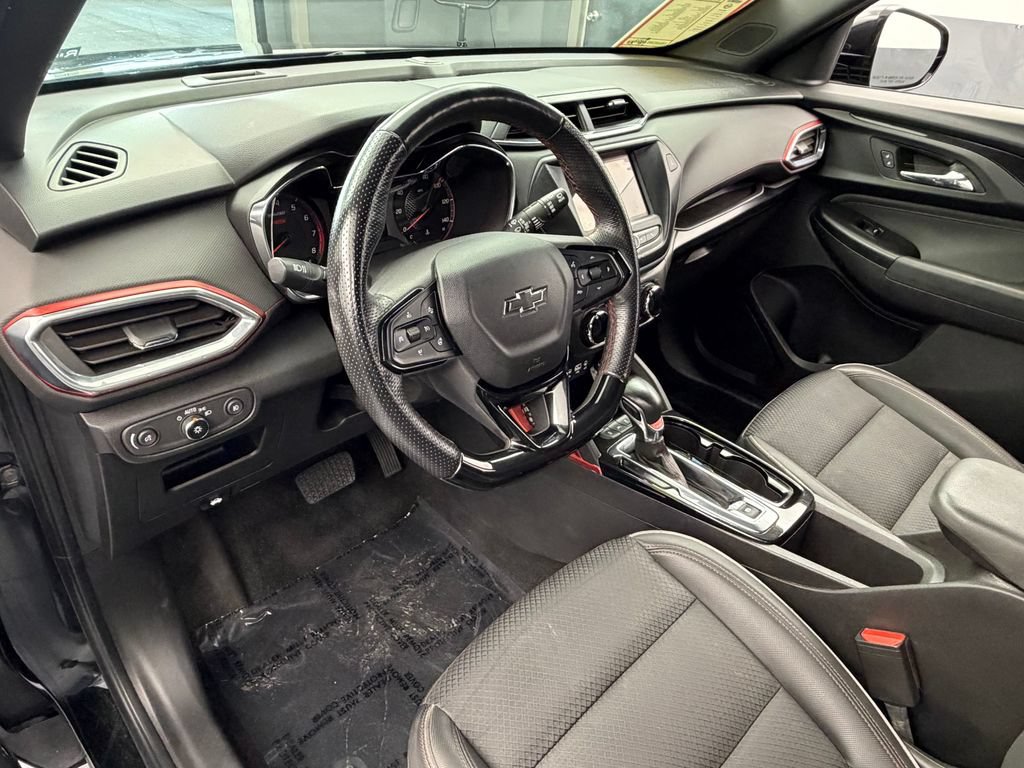 Used 2022 Chevrolet TrailBlazer RS FWD image 45