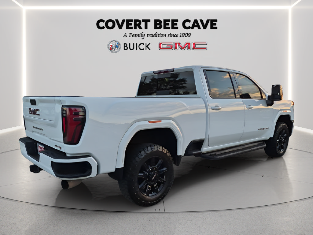 Used 2024 GMC Sierra 2500 AT4 w/ AT4 Preferred Package AWD/4WD image 9