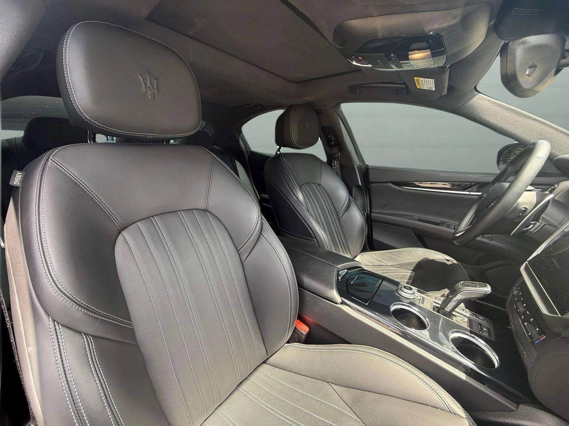 Certified 2023 Maserati Ghibli Modena Q4 AWD/4WD image 20