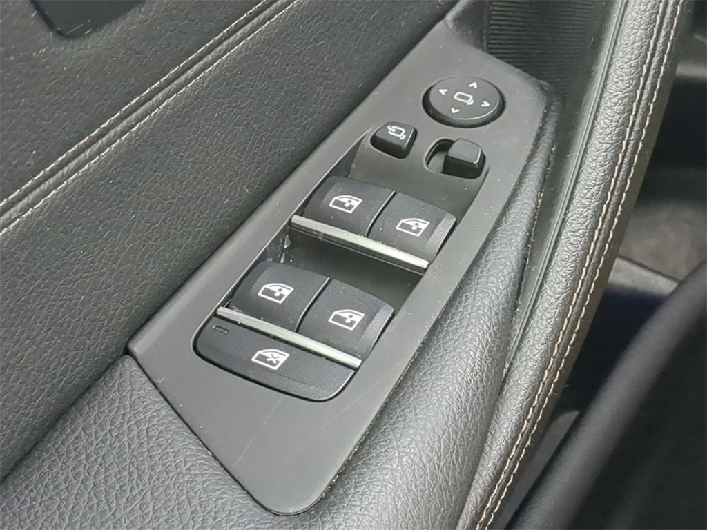 Used 2019 BMW 530i xDrive 530i xDrive w/ Premium Package image 26