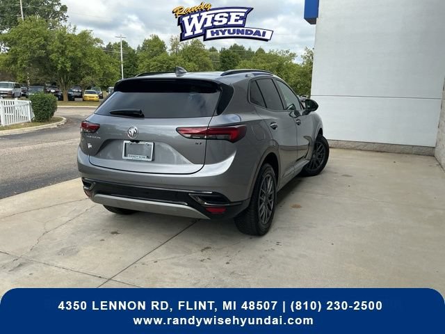 Used 2022 Buick Envision Essence w/ Technology Package I FWD image 9