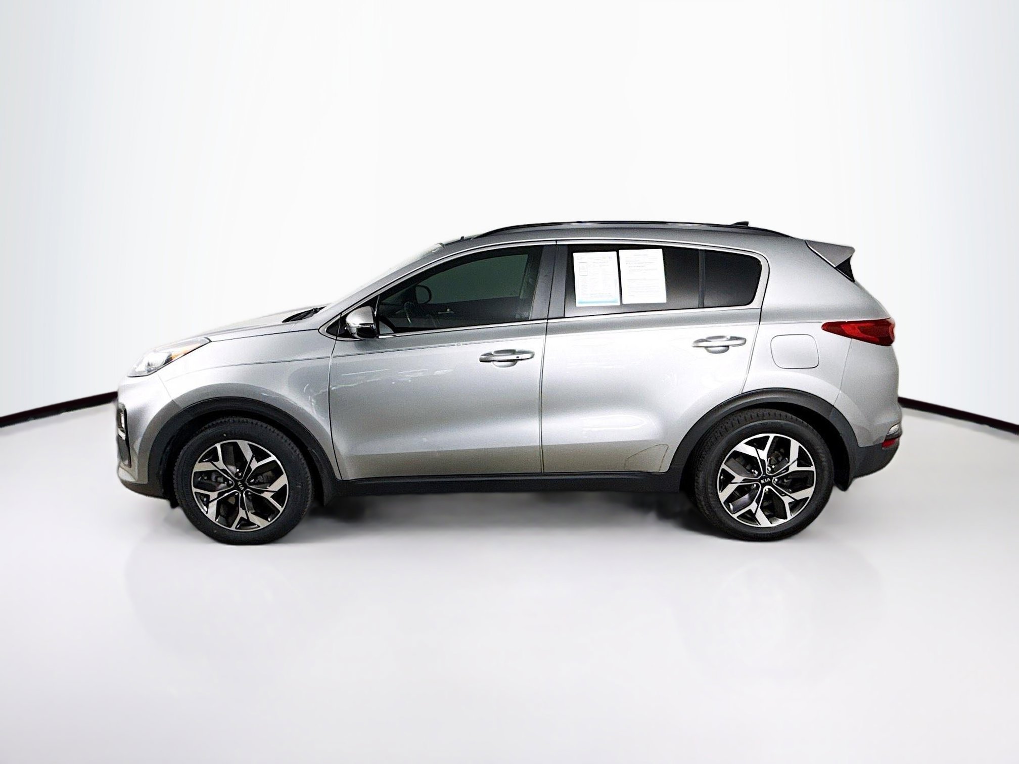 Used 2022 Kia Sportage EX image 7