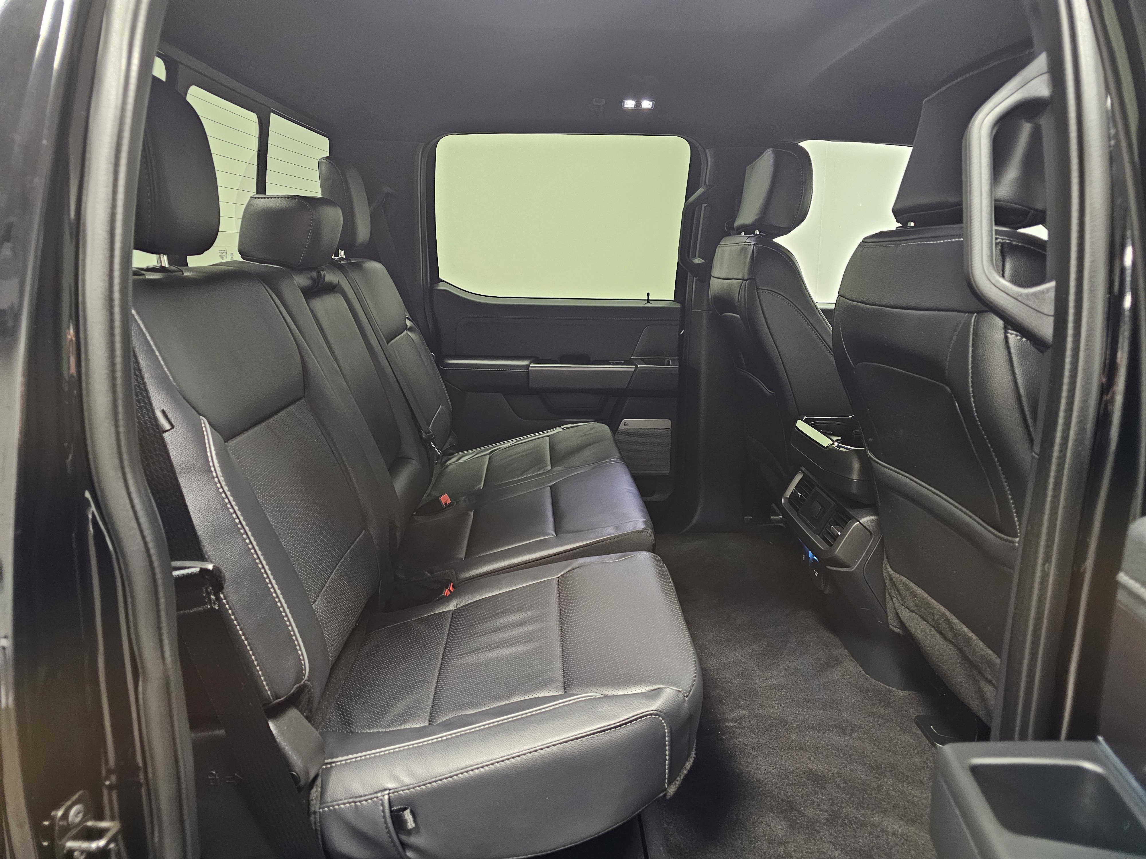 Used 2024 Ford F150 Lariat w/ FX4 Off-Road Package image 17